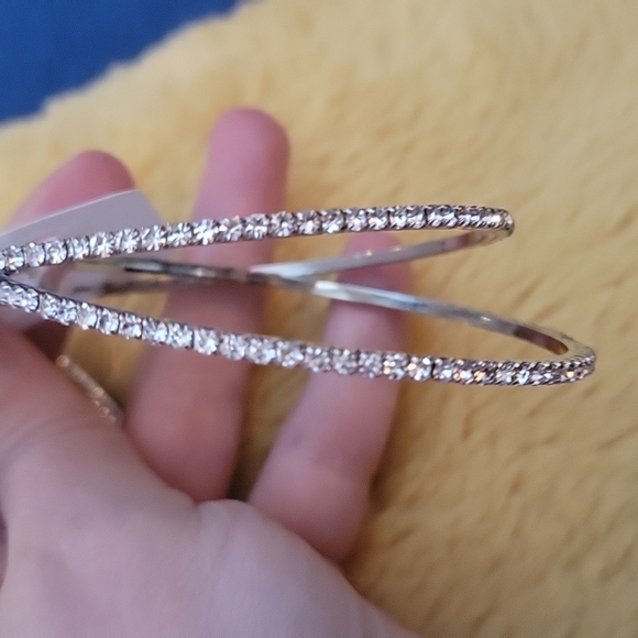 Stunning Statement Hoops XL - Picture 8 of 8